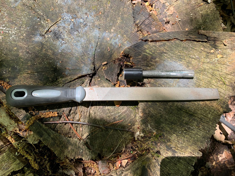 Clean up rusty ferro rod